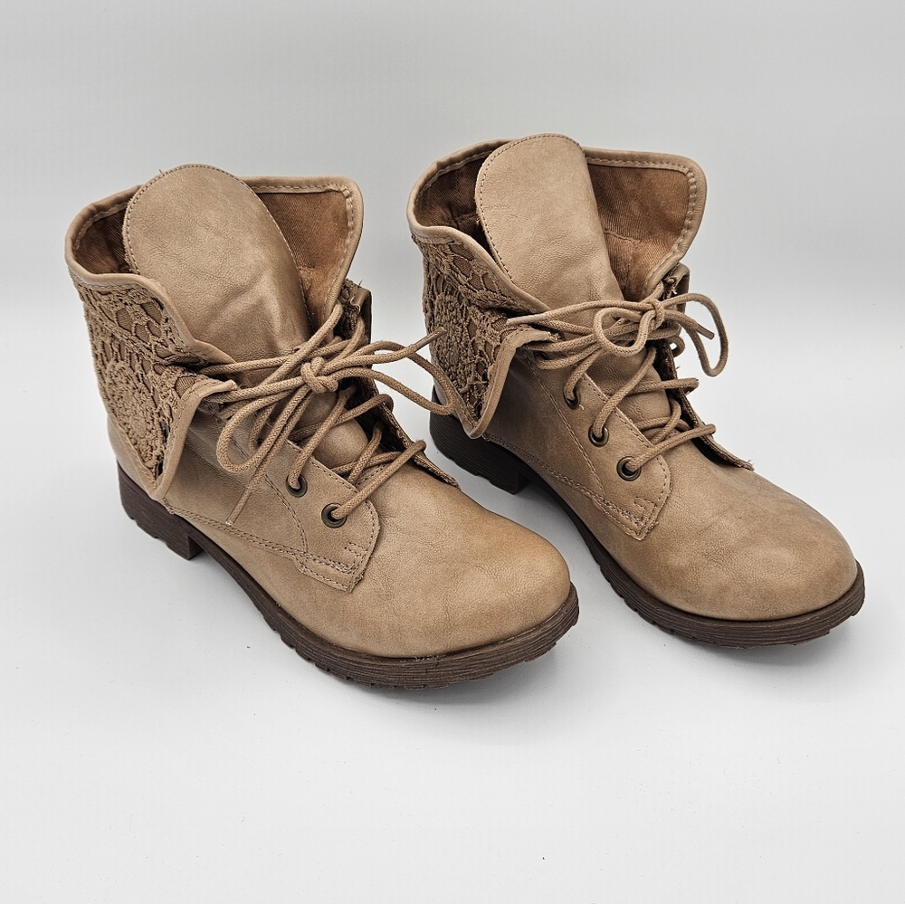 Rock & Candy Spraypaint Lace Combat Boots Tan 6.5